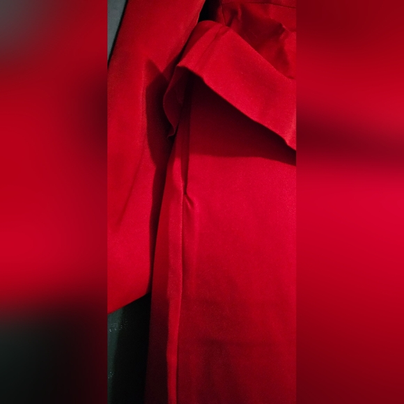 2 Piece pantsuit with cutout-sleeved blazer - Picture 8 of 10